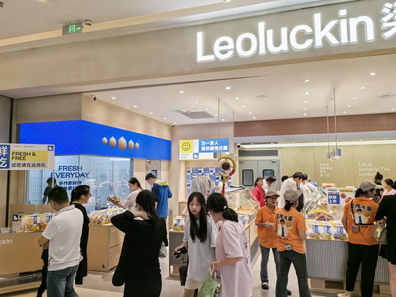 梁人记新门店火爆场景